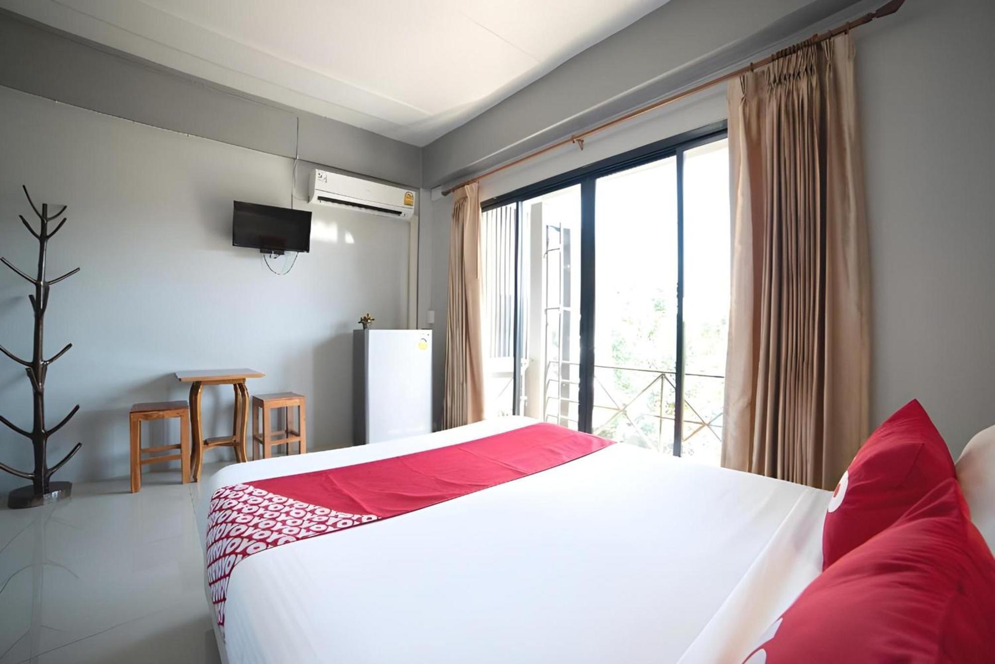 Oyo 465 Krung Kao Traveller Lodge Phra Nakhon Si Ayutthaya Exterior photo